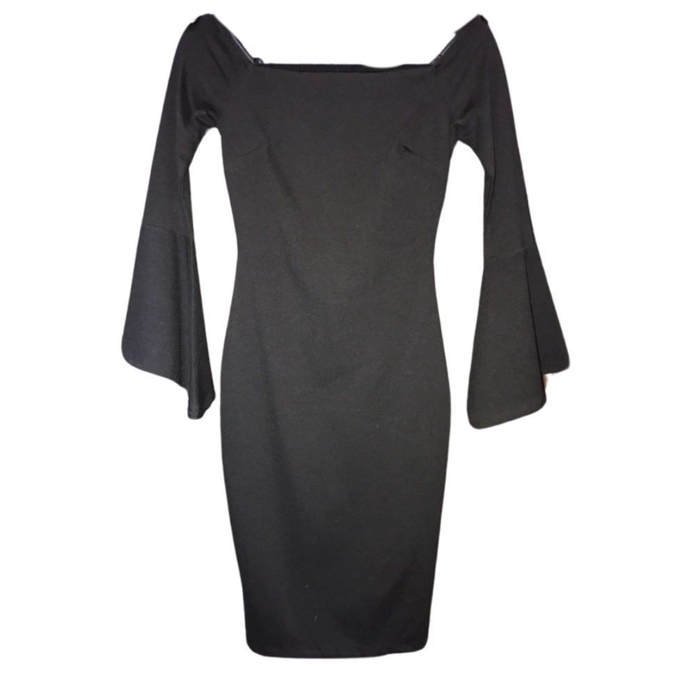 NWT Lulu's Off Shoulder Long Sleeve Dress